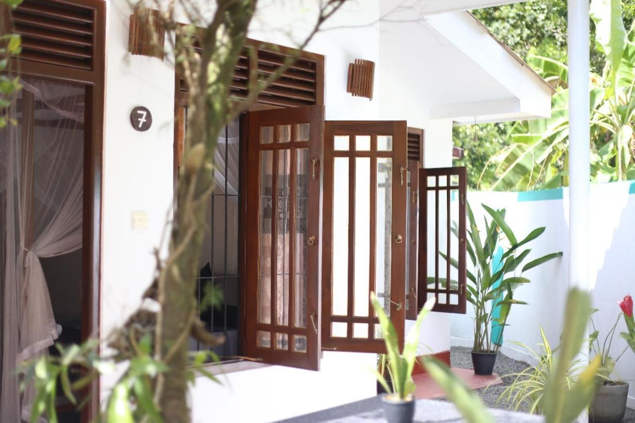 Bakery Family Guest House 미리사 외부 사진