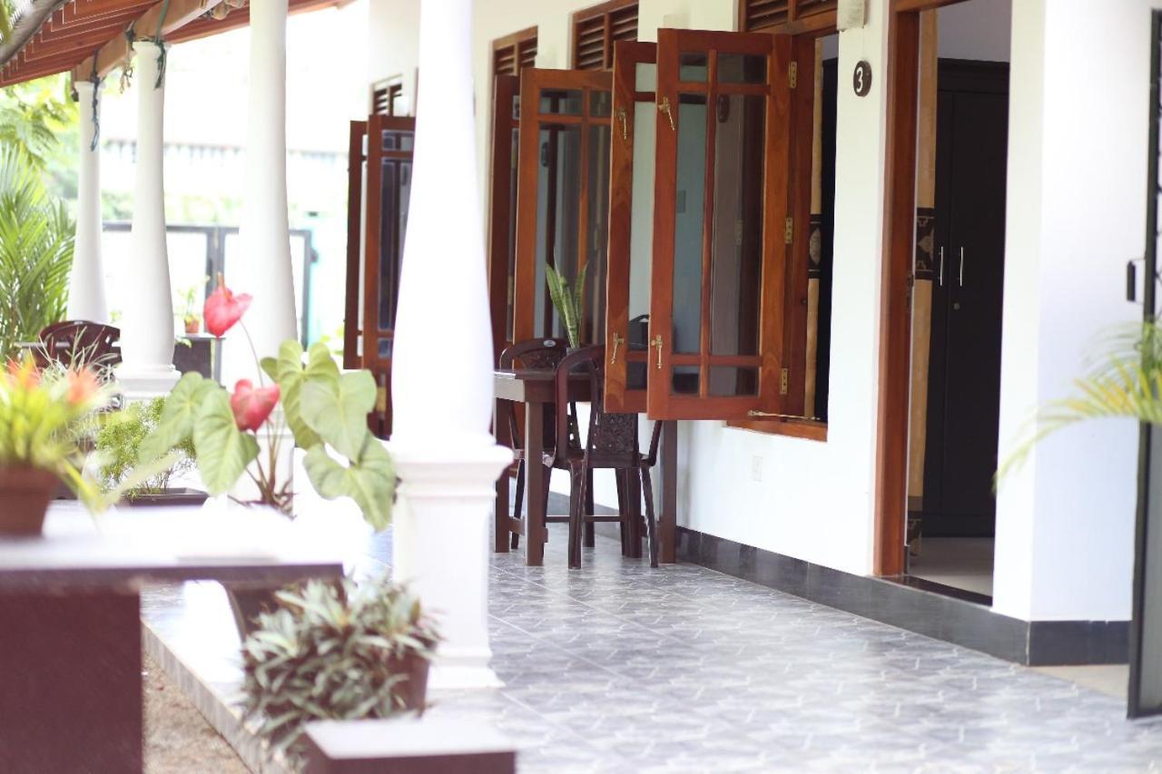 Bakery Family Guest House 미리사 외부 사진