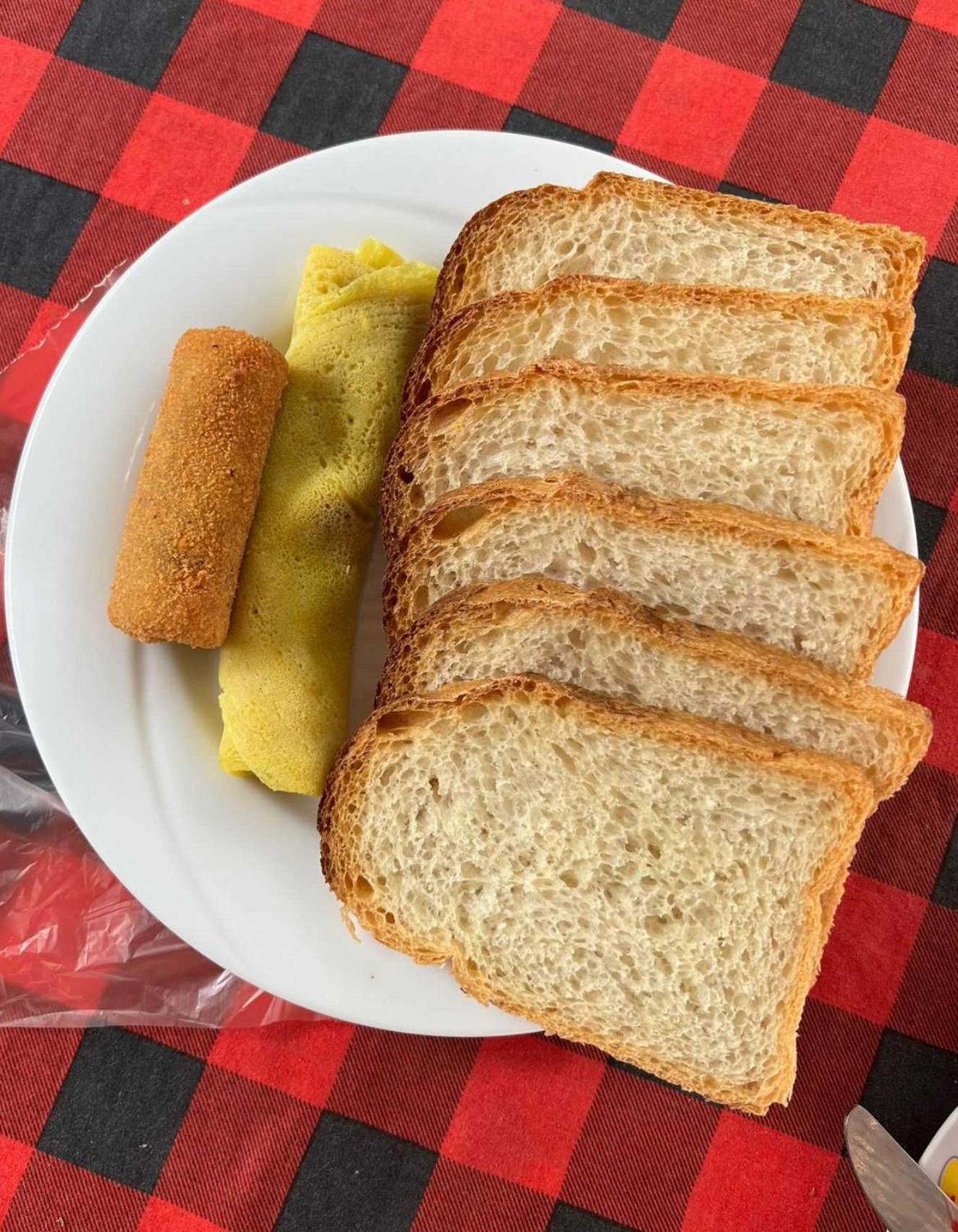 Bakery Family Guest House 미리사 외부 사진