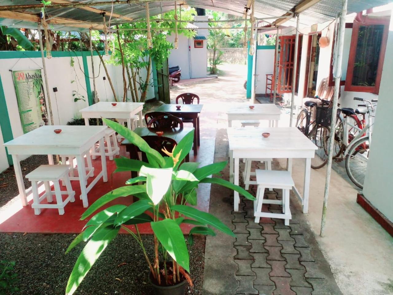 Bakery Family Guest House 미리사 외부 사진