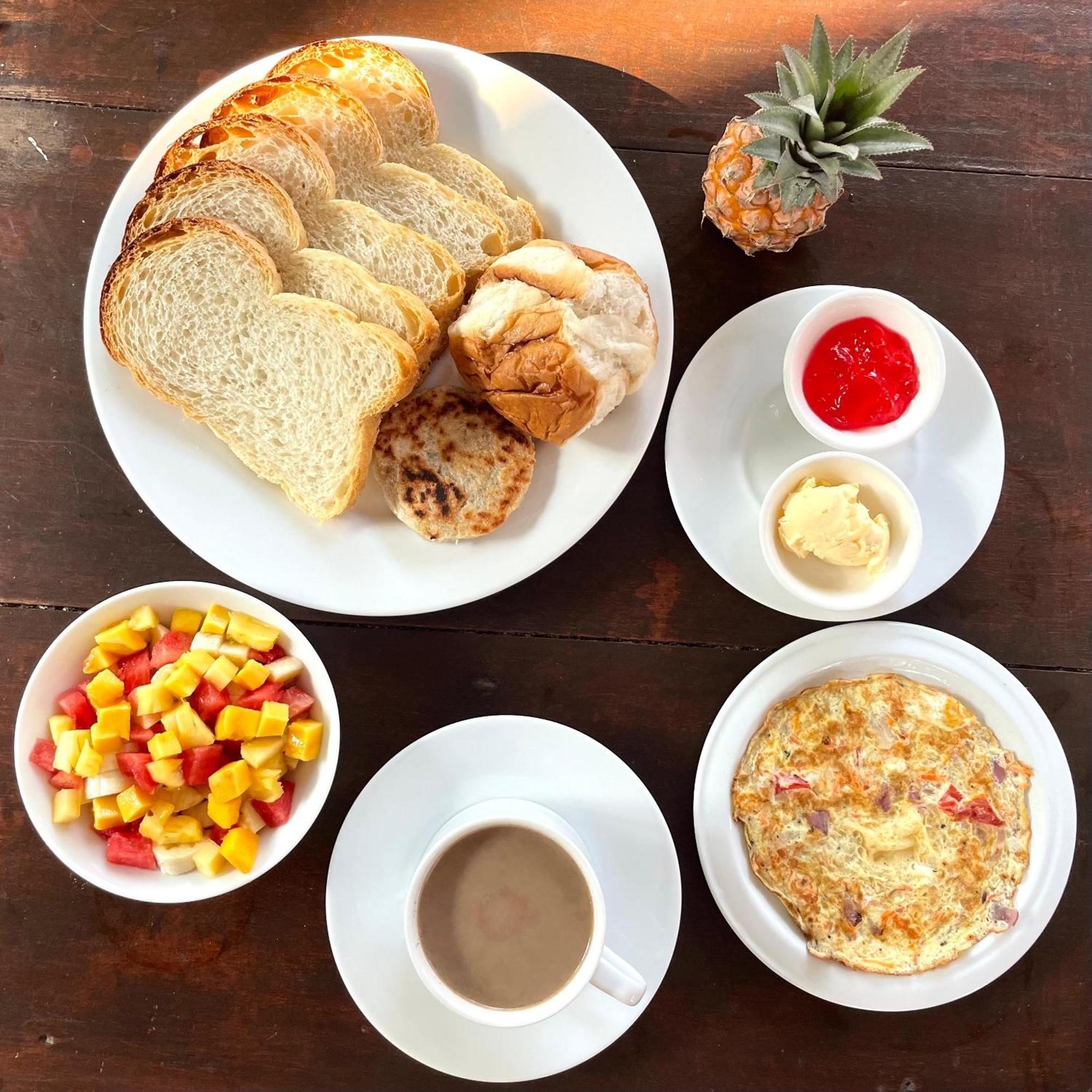 Bakery Family Guest House 미리사 외부 사진